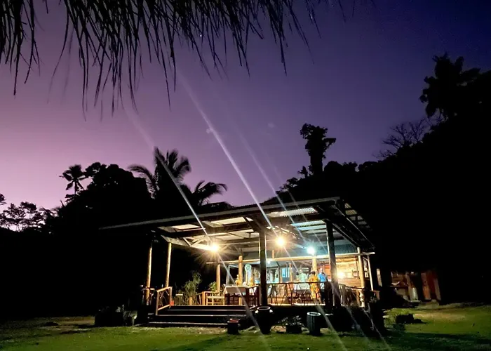 Viani Bay Dive Resort Across From Taveuni